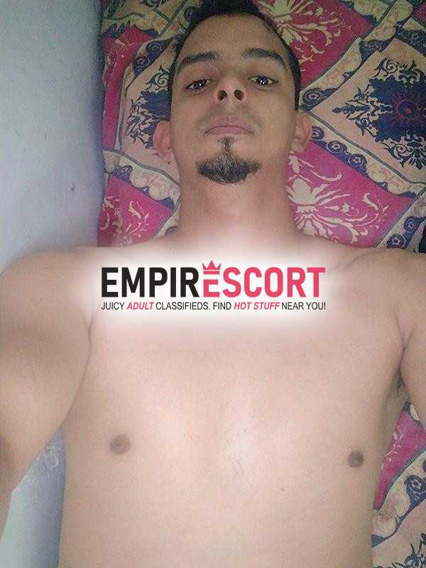 tu moreno caliente listo para satisfacerte 🔥