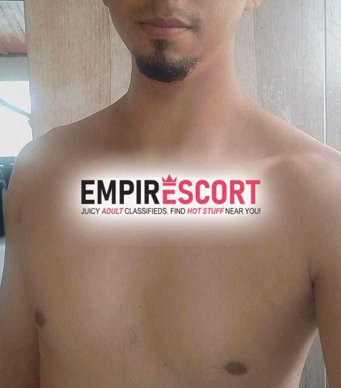 tu moreno caliente listo para satisfacerte 🔥