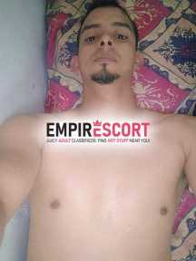 tu moreno caliente listo para satisfacerte 🔥