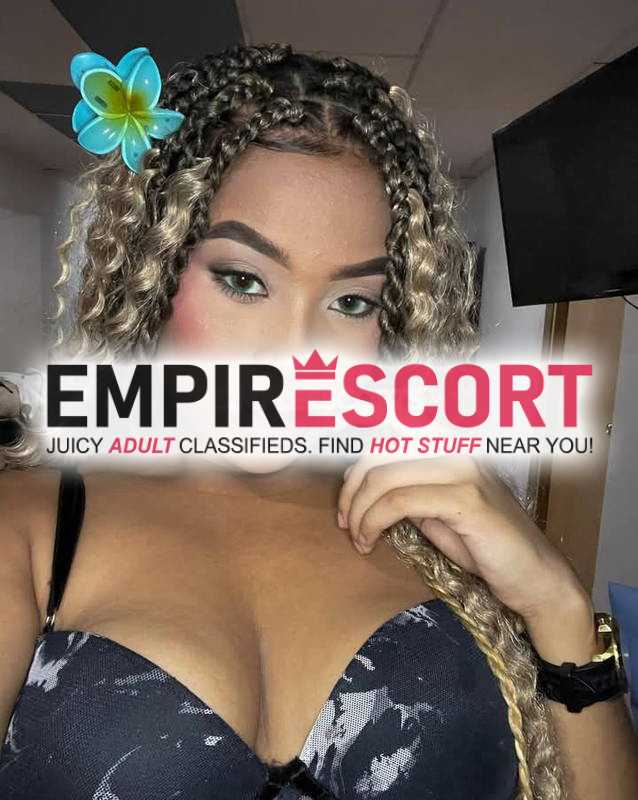 morena sÚper apretadita estrechita
