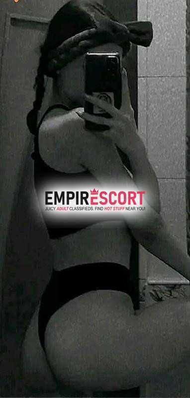 jovencita ganas de mucho sexo y nuevas experiencias ven disfrutarme.
