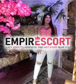 hermosa chica dispuesta complacer todas tus fantasías sexuales