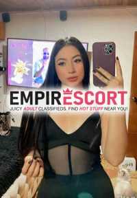 soy linda chica universitaria me gusta complacer mis clientes me gusta el sexo al natural