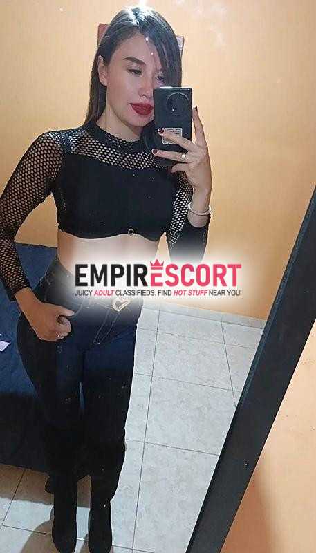 universitaria ninfómana jovencita monita complaciente