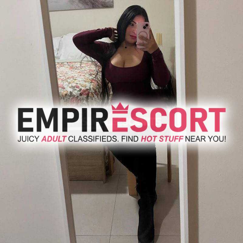 chica encantadora y complaciente