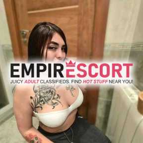 mona acaba de llegar tatuadita sexy para complacerte