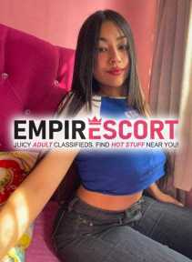 hermosa morena cuerpo natural te espera