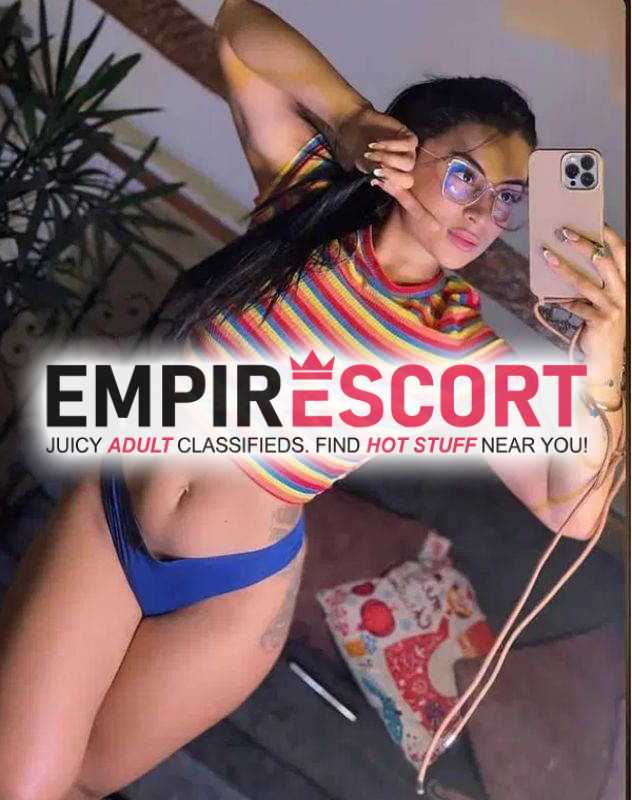 soy chica de mente abierta de complicada que vino para estar contigo