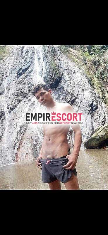 chico bien caliente