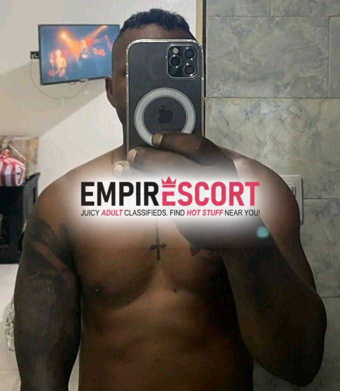 negro hetero arrecho para complacer tus deseos