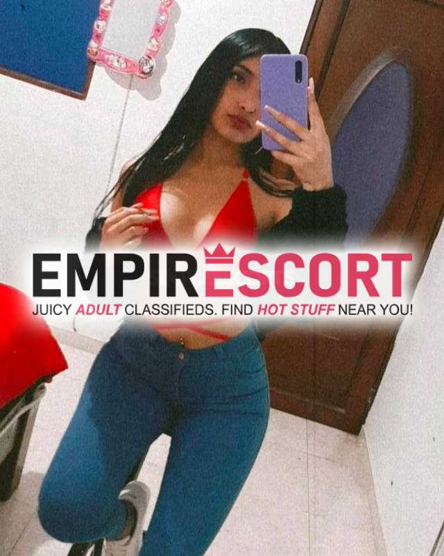 exclusiva hermosa mujer fuera de común linda y vanidosa