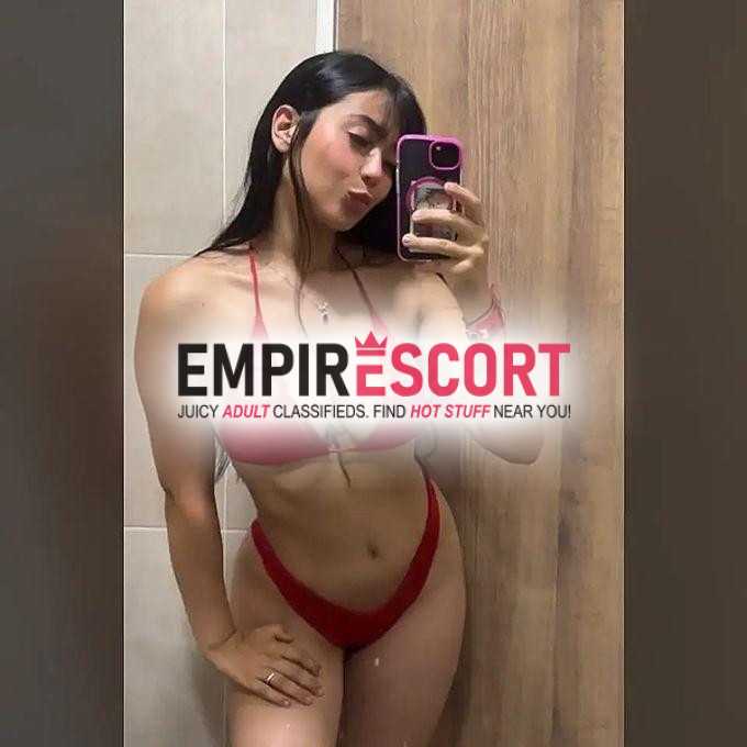 hola mis amores soy chica universitaria totalmente natural