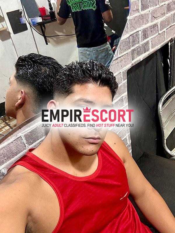 hombre serio discreto solo negocios