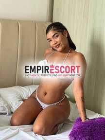 flaca morena culona extrovertida dispuesta todo