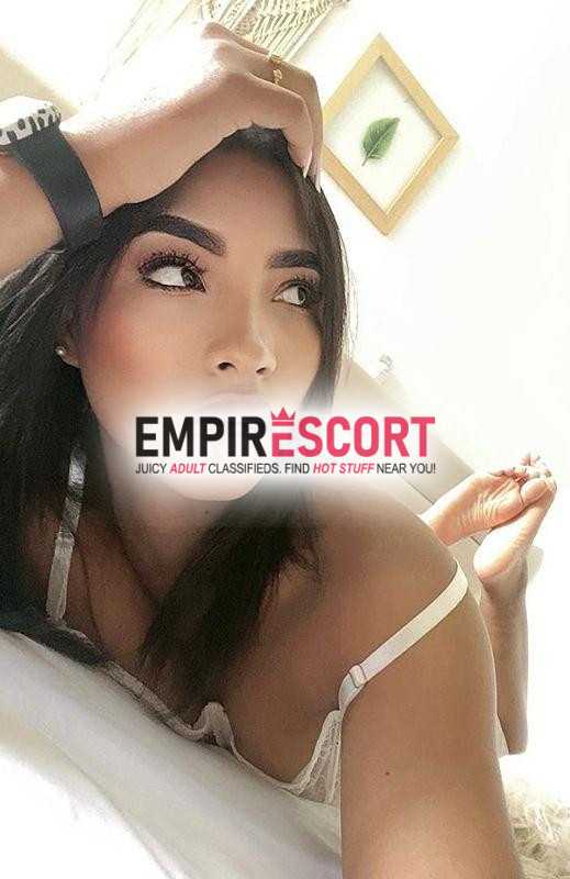 samanta mujer hermosa elegante sexy educada aseada piel morena y muy suave