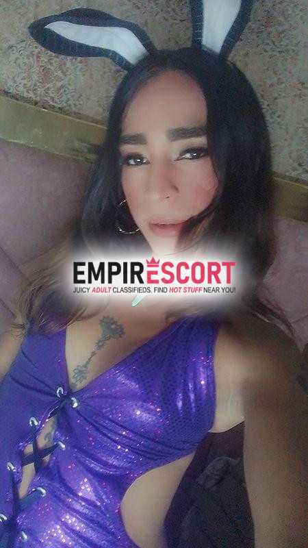 hola me llamo salome soy paisa complaciente cariñosa disponible las 24 hora no tengo sitio no tengo sitio