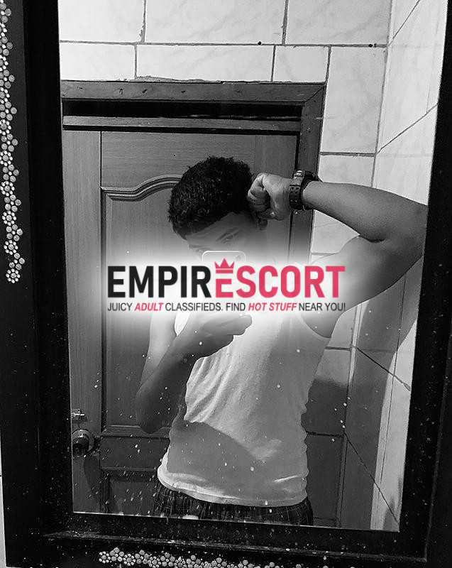joven activo disponible para darte placer
