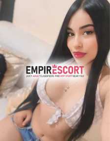 bello pero pesar de todo esto que más me gusta es coquetear😈. me encanta usar mi sensualidad junto mi coquetería para atraer y seducir aquellos que llaman mi atención. amo jugar las miradas las sonrisas además de los toques sutiles mientras mantengo aire de elegancia lleno de sofisticación💄.
