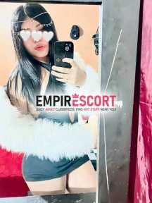 soy chica sumisa dispuesta complacerte en tus fantasías sexuales y fetiches