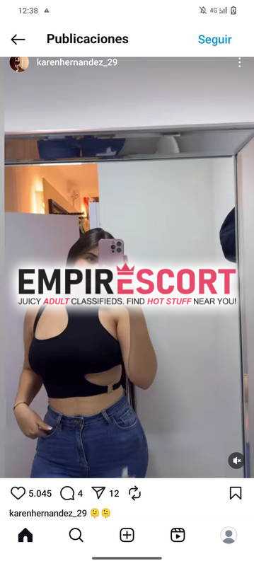 hermosa dama dispuesta complacer tus fantasías y fetiches sexuales