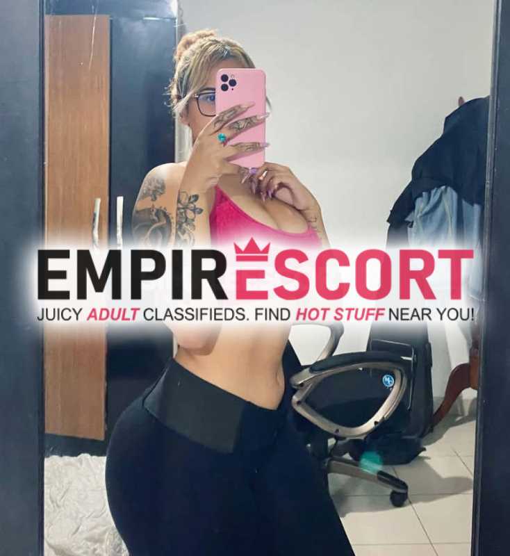 hola mis amores he llegado complacerlos en toda clase de servicios sexuales estoy disponible mis amores