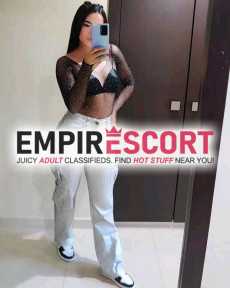 hermosa dama dispuesta cumplir tus deseos sexuales