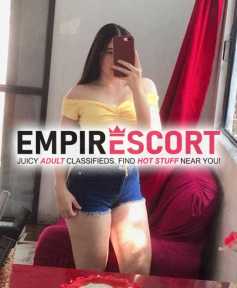 caliente jovencita demasiado golosa y muy sumisa