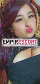 linda mujer divertida ardiente caliente seductora