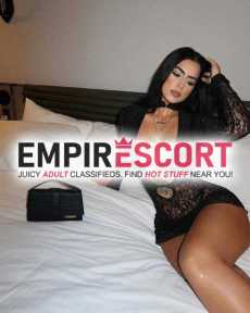 hola mis amores soy complaciente amorosa romántica adicta al sexo escríbeme mi whatsapp te complaceré