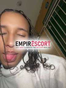 joven disponible satisfacer tu necesidades