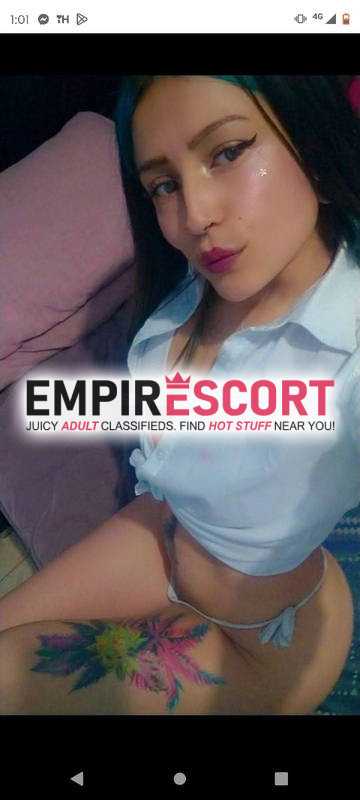 ardiente y sexi dama de compañía dispuesta complacerte en tus fetiches sexuales