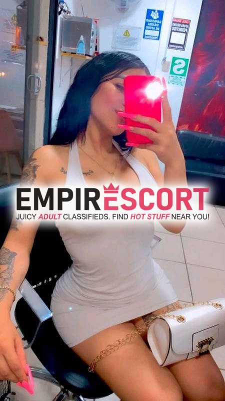 una chica mis amores que ha llegado tu linda ciudad linda sonrisa lindo cuerpo lindo cabello para hacerte cumplir tus deseos sexuales y fantasías fetiches