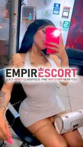una chica mis amores que ha llegado tu linda ciudad linda sonrisa lindo cuerpo lindo cabello para hacerte cumplir tus deseos sexuales y fantasías fetiches