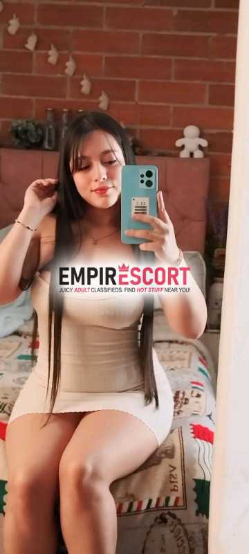 mujer ardiente y voluptuosa sumisa y estrecha