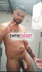 hola soy daniel tu mejor opción experto en masajes