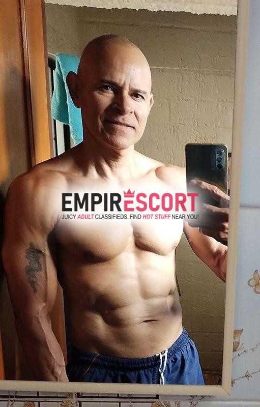 hombre maduro ofrece mujeres Únicamente sexo oral o sin penetraciÓn