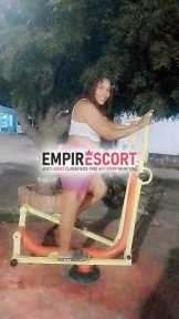 morenita dispuesta complacerte