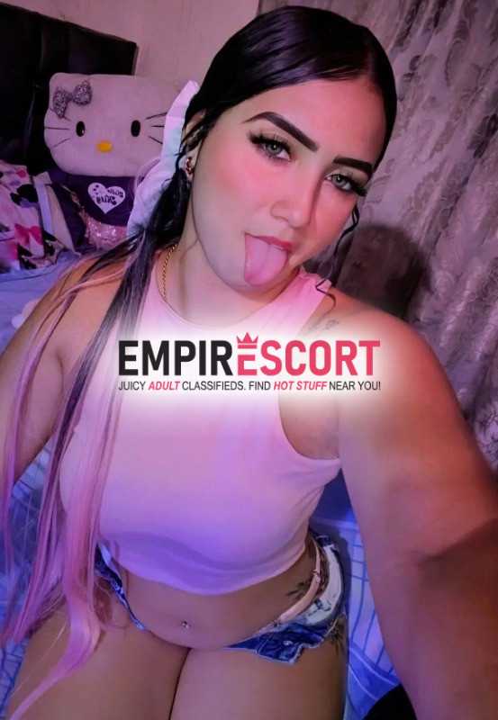 en barbosa chica súper caliente atiendo chicos chicas parejas