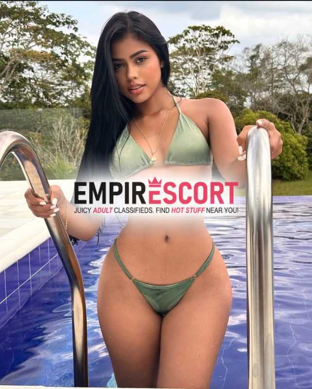bugalagrande sexy hermosa dispuesta sacarte de esta rutina y quedarme contigo