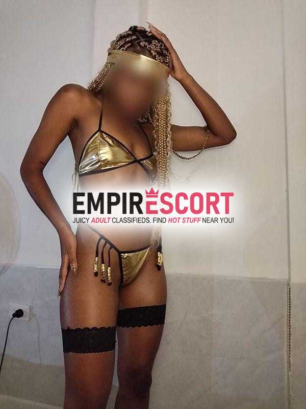 morena exótica caliente elegante esas son las características de esta hermosa chica
