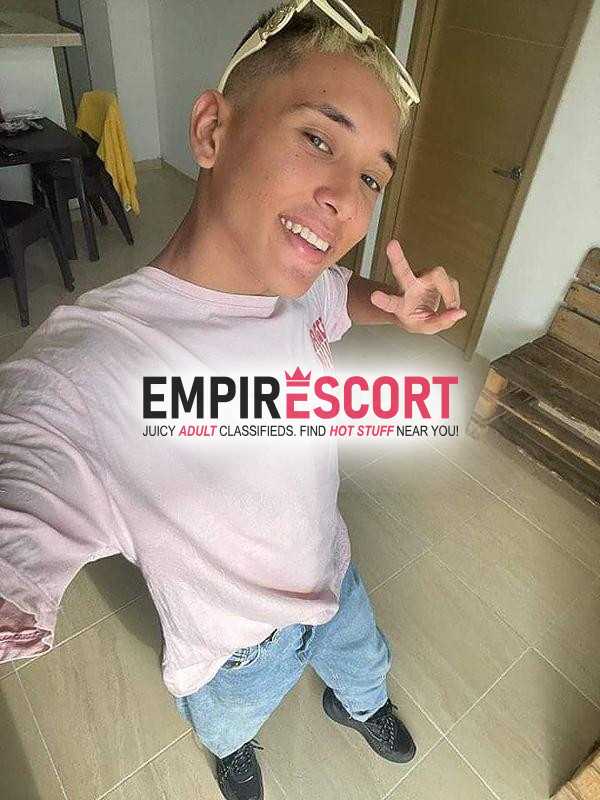hola soy arthur chico ardiente y educado dispuesto cumplir fetiches