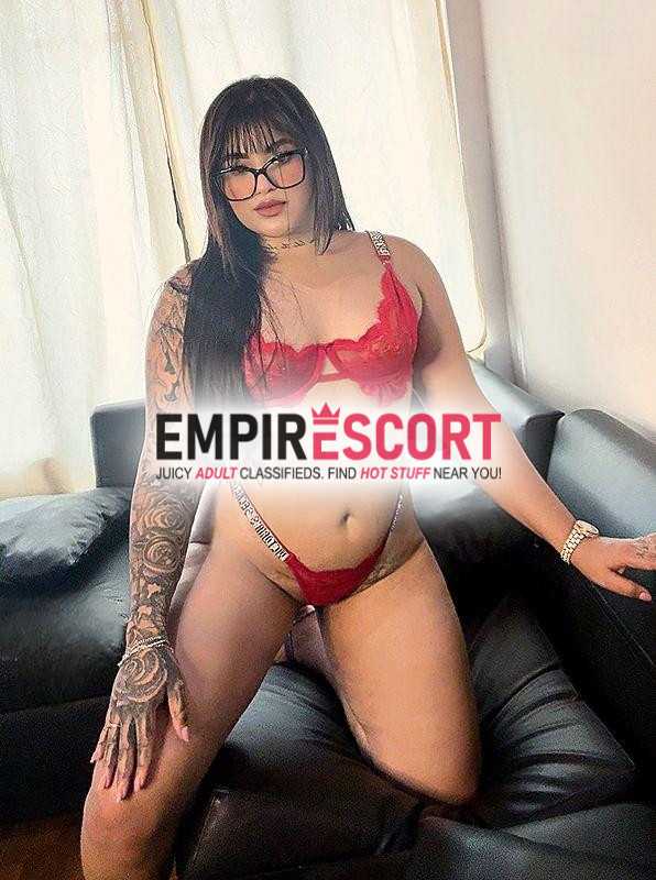 exótica golosa escort que gusta el chimbo en acción
