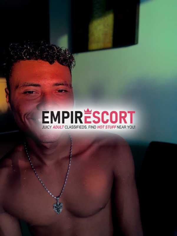 joven barranquillero completamente pasivo