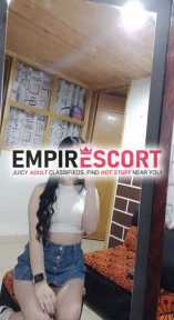 sexi y ardiente chica disponible para cumplir todos tus gustos deseos sexuales y fetiches