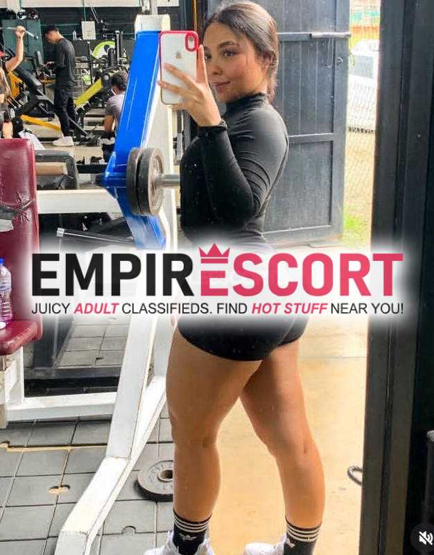soy linda chica universitaria me gusta complacer mis clientes me gusta el sexo al natural