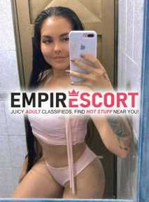 mujer extrovertida dispuesta sacarte de tu rutina