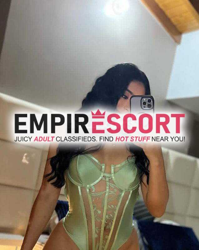 mujer de excelente cuerpo de complacerá y te llenará de placer