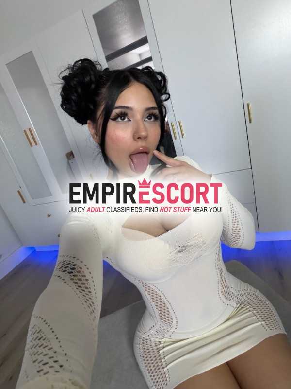 mis amores de buga estoy disponible para ustedes mis amores y complacer todos sus mayores fantasía y fetiches