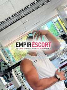 joven de gym marcado.musculoso y atractivo 🥰😘