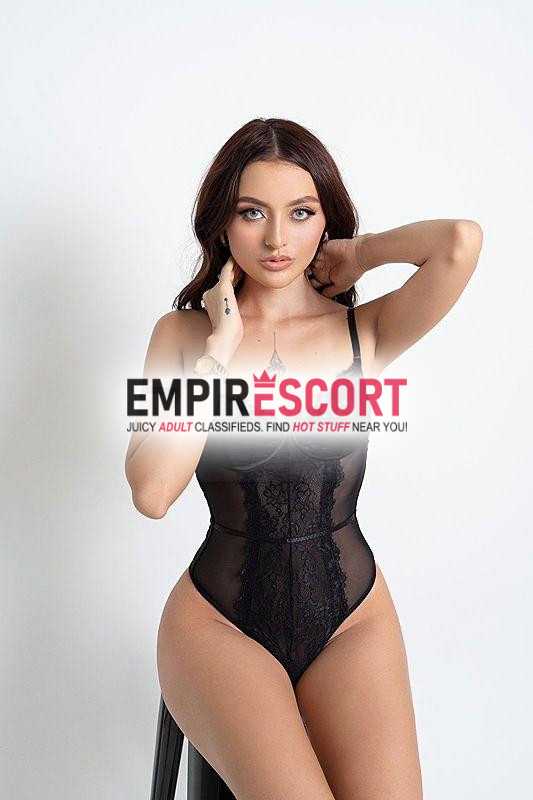 sofia hermosa modelo universitaria de 21 años muy complaciente 💗